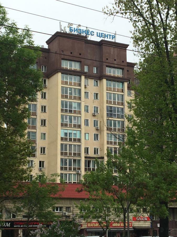 Hostel - Guest House Meyman Almaty Bagian luar foto