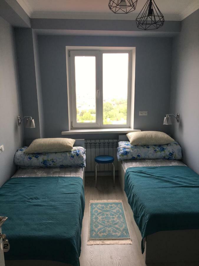 Hostel - Guest House Meyman Almaty Bagian luar foto